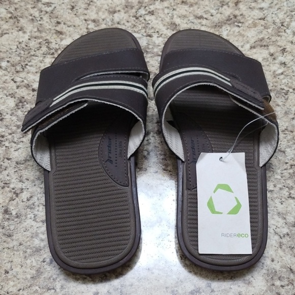 riders flip flops